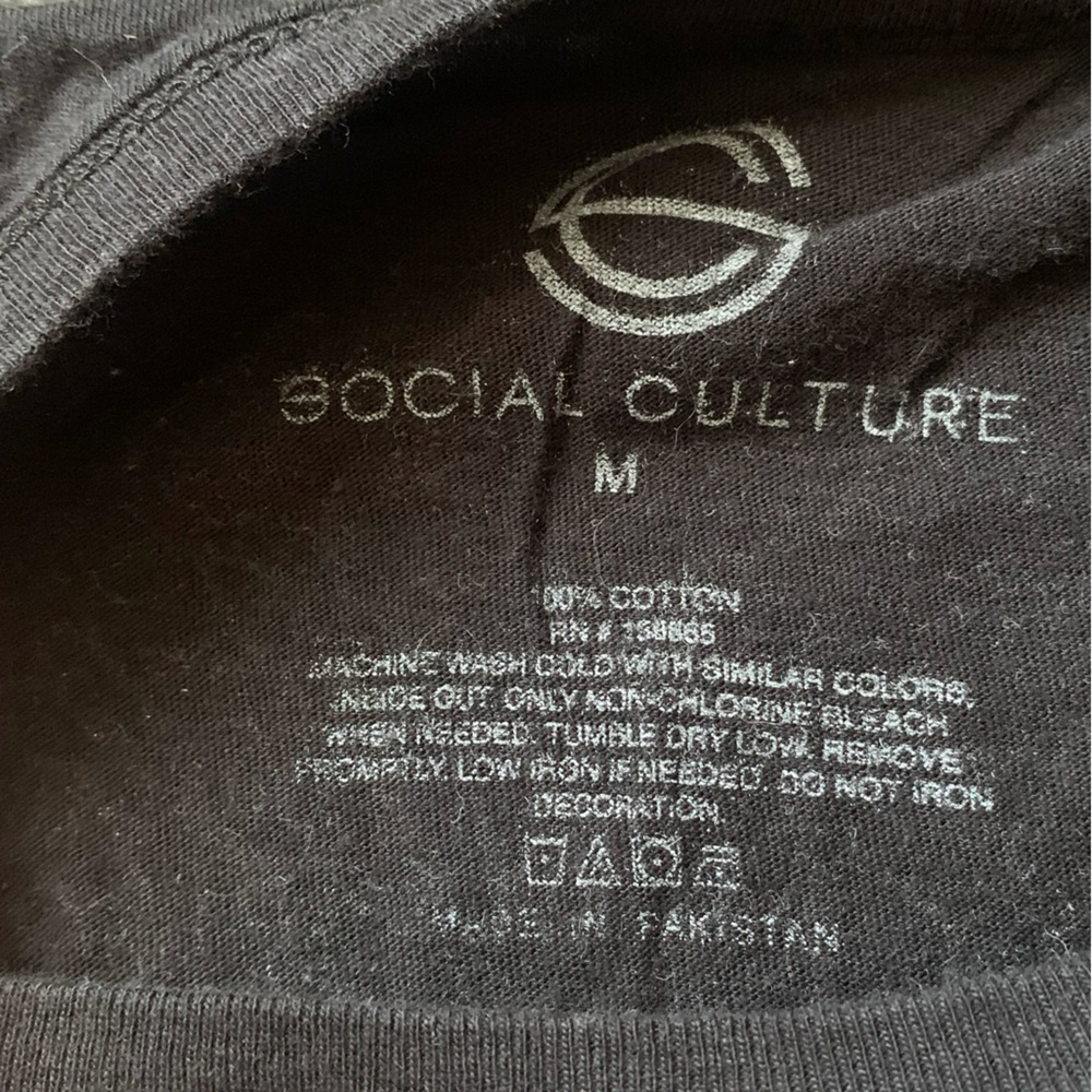 Faded Black California Landmarks Graphic Crop Top T-Shirt - Picture 9 of 11
